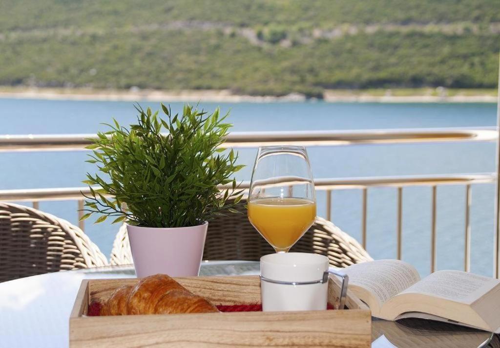 Bed And Breakfast Jadran 네움 외부 사진